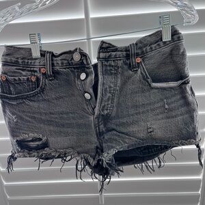 W27 Levi Jean shorts